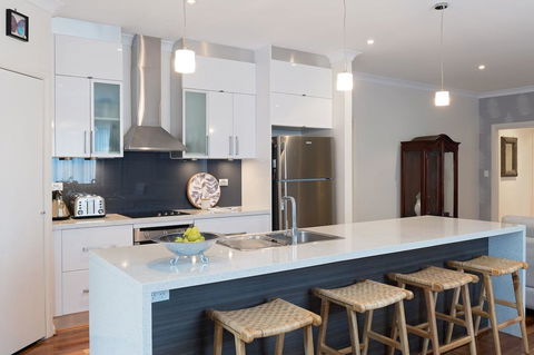 Boutique Getaway On Wright - Great Ocean Road Tourism 0
