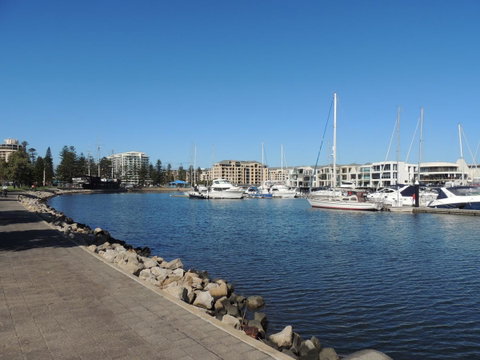 Glenelg - Marina Retreat - Great Ocean Road Tourism 4