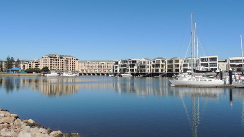Glenelg - Marina Retreat - Great Ocean Road Tourism 5