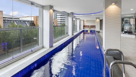 Oaks Adelaide Embassy Suites - Great Ocean Road Tourism 1