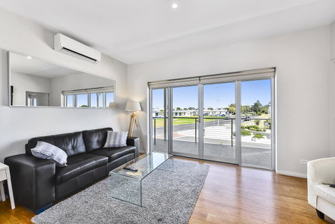 Aloha Waterfront Properties - Great Ocean Road Tourism 26