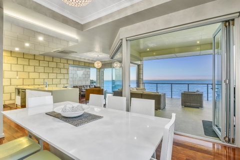 Aloha Waterfront Properties - Great Ocean Road Tourism 9