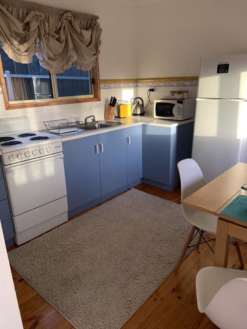 Moana Beach Sunset Holiday Accommodation A - Great Ocean Road Tourism 2