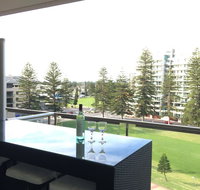 Beachside Luxury getaway in Glenelg - Great Ocean Road Tourism