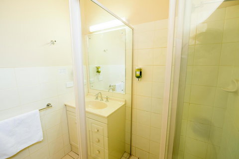 Jacksons Motor Inn - Great Ocean Road Tourism 19