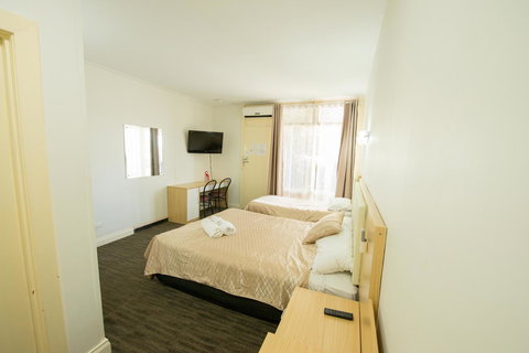 Jacksons Motor Inn - Great Ocean Road Tourism 17