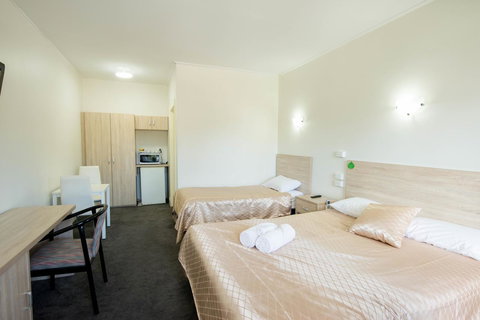 Jacksons Motor Inn - Great Ocean Road Tourism 14