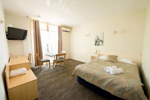 Jacksons Motor Inn - Great Ocean Road Tourism 11