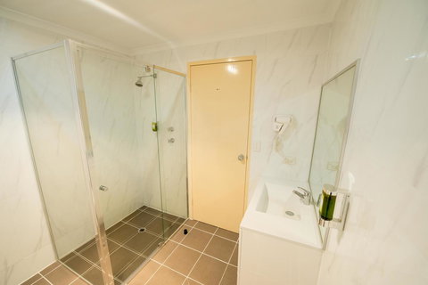 Jacksons Motor Inn - Great Ocean Road Tourism 21