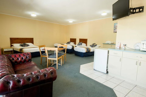 Jacksons Motor Inn - Great Ocean Road Tourism 25