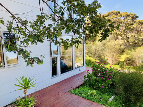 Sunrise On Falie Seaview Eco Accommodation - Great Ocean Road Tourism 4