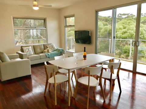Sunrise On Falie Seaview Eco Accommodation - Great Ocean Road Tourism 22