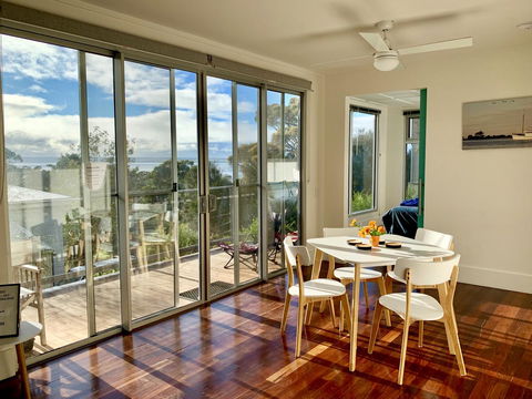 Sunrise On Falie Seaview Eco Accommodation - Great Ocean Road Tourism 5
