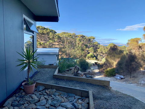 Sunrise On Falie Seaview Eco Accommodation - Great Ocean Road Tourism 24