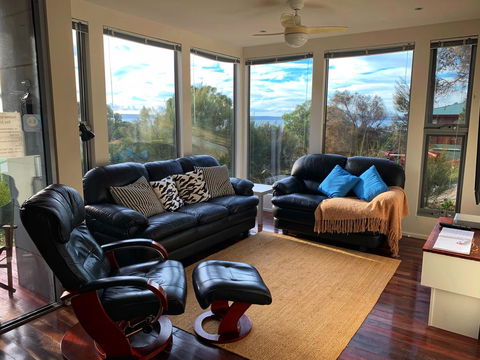 Sunrise On Falie Seaview Eco Accommodation - Great Ocean Road Tourism 16