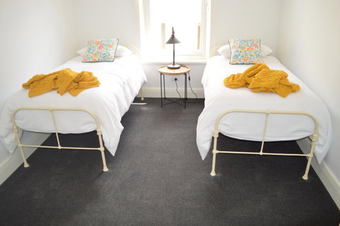 Two Cow Cottage Bed & Breakfast - Great Ocean Road Tourism 20