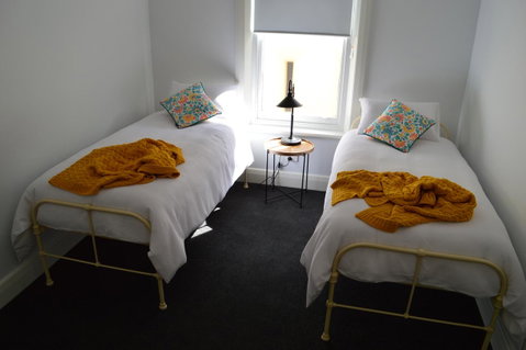 Two Cow Cottage Bed & Breakfast - Great Ocean Road Tourism 22