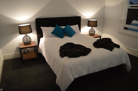Two Cow Cottage Bed & Breakfast - Great Ocean Road Tourism 19