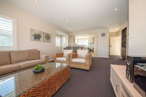 Pacific Blue 278-265 Sandy Pt Rd- Dual Key Access, Wifi, Linen And Air Conditioning - Great Ocean Road Tourism 5