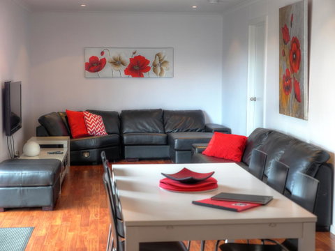 Home On Torrens - Great Ocean Road Tourism 24