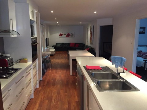 Home On Torrens - Great Ocean Road Tourism 1