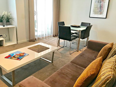 Adelaide DressCircle Apartments - North Terrace - Great Ocean Road Tourism 19