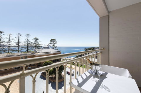 Crowne Plaza Terrigal Pacific, An IHG Hotel - Great Ocean Road Tourism 5