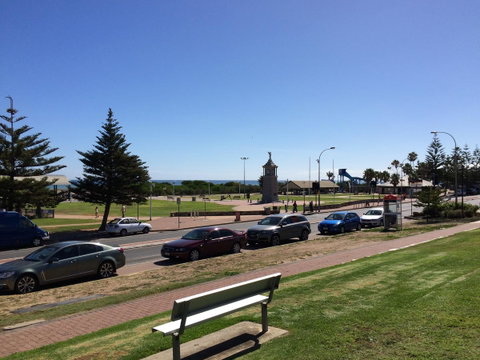 Adelaide - Semaphore Beach Front - Great Ocean Road Tourism 24