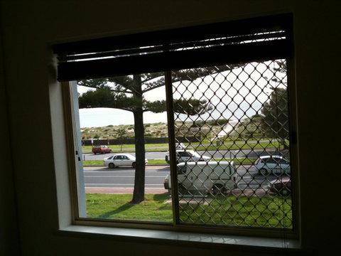 Adelaide - Semaphore Beach Front - Great Ocean Road Tourism 14