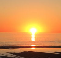Adelaide - Semaphore Beach Front - Great Ocean Road Tourism