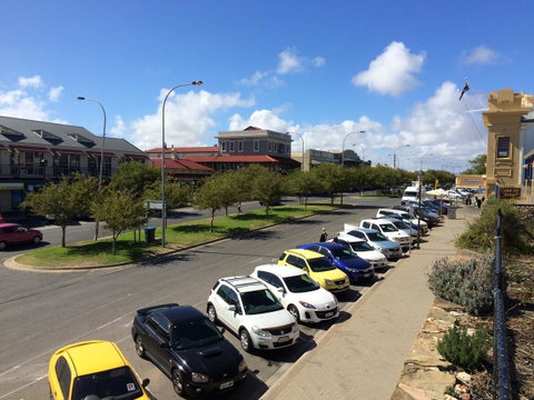 Adelaide - Semaphore Beach Front - Great Ocean Road Tourism 26