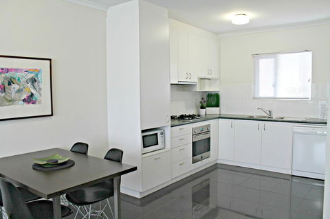 Adelaide DressCircle Apartments - Archer Street - Great Ocean Road Tourism 10