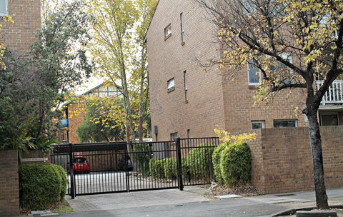 Adelaide DressCircle Apartments - Archer Street - Great Ocean Road Tourism 24