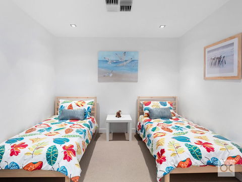 Breeze Beachfront Apartment - Great Ocean Road Tourism 28