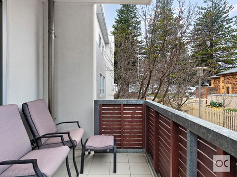 Breeze Beachfront Apartment - Great Ocean Road Tourism 26