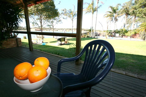 Lake Edge Apartments - Great Ocean Road Tourism 16