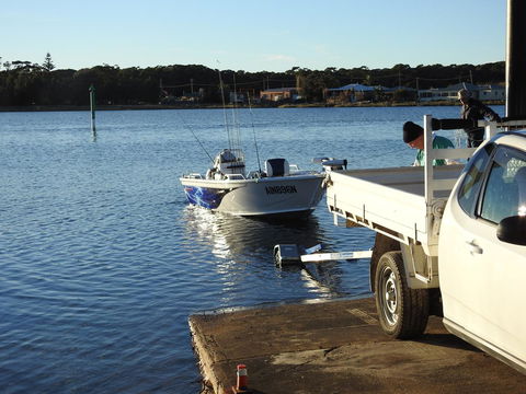 Lake Edge Apartments - Great Ocean Road Tourism 23
