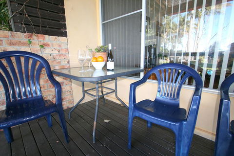 Lake Edge Apartments - Great Ocean Road Tourism 12