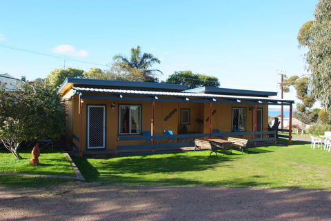 Casuarina Coastal Units - Great Ocean Road Tourism 2