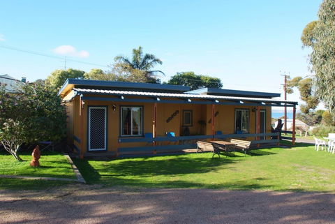 Casuarina Coastal Units - Great Ocean Road Tourism 1