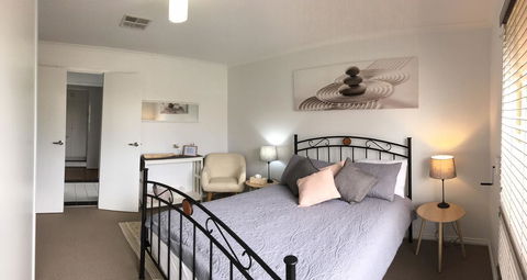 Windsor Gardens Home - Great Ocean Road Tourism 0