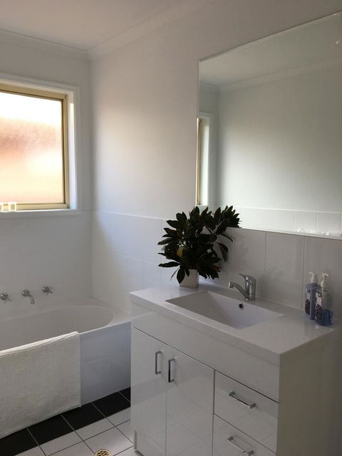 Windsor Gardens Home - Great Ocean Road Tourism 11