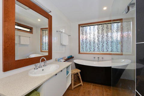 Trafalgar Premium Vintage Suites - Great Ocean Road Tourism 5