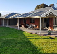Aldinga Beach overnighter or getaway home - Great Ocean Road Tourism