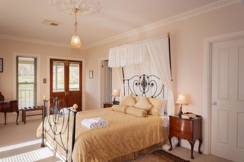 Angaston Saleyards Luxury Accommodation - Great Ocean Road Tourism 6