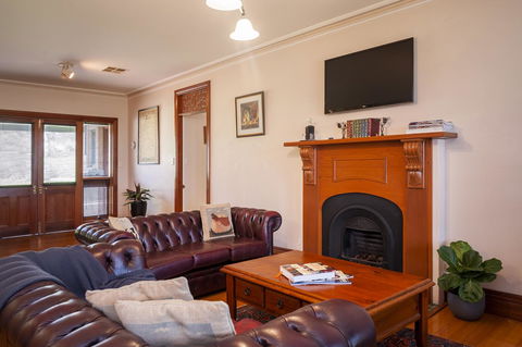 Angaston Saleyards Luxury Accommodation - Great Ocean Road Tourism 24