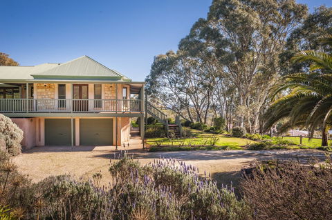 Angaston Saleyards Luxury Accommodation - Great Ocean Road Tourism 22