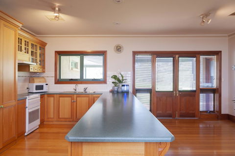 Angaston Saleyards Luxury Accommodation - Great Ocean Road Tourism 4