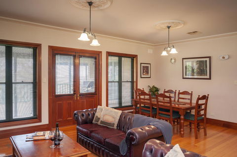 Angaston Saleyards Luxury Accommodation - Great Ocean Road Tourism 7