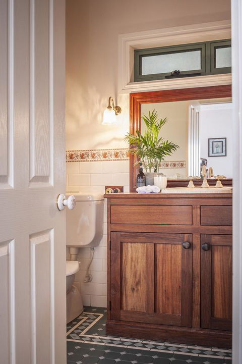 Angaston Saleyards Luxury Accommodation - Great Ocean Road Tourism 9